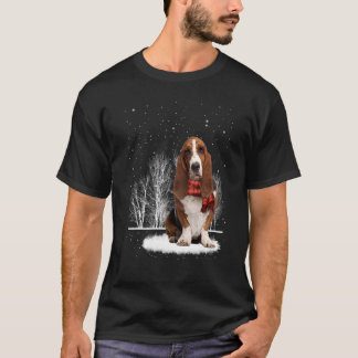 Basset Hound In The Snow Merry Christmas Winter T-Shirt