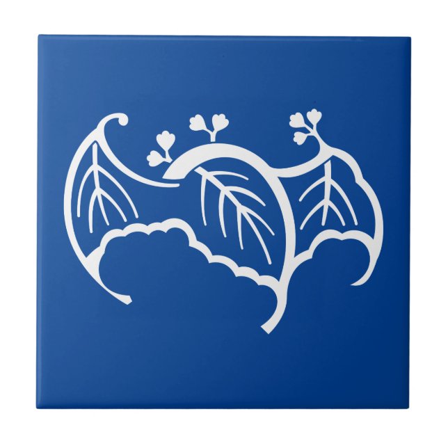 Bat shaped paulownia ceramic tile (Front)