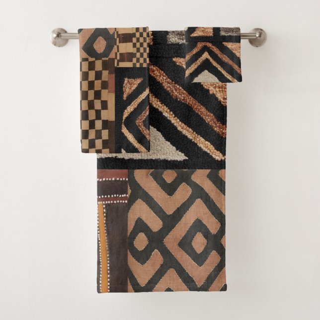 bath towel set with tribal motif (Insitu)