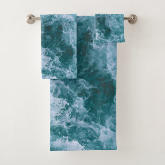 Bath towels: The Ocean, Sea, Waves, Blue, Cyan Towel Set