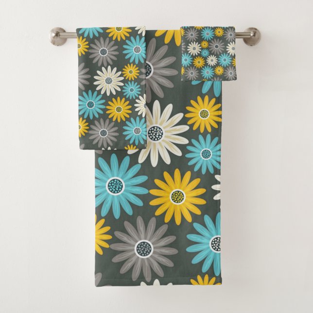 Bathroom Towel Set, Grey Daisies (Insitu)