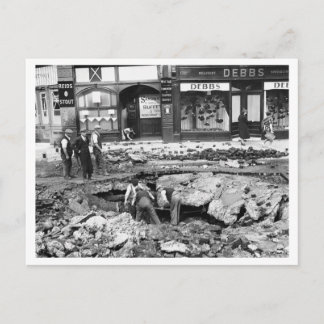Battle of Britain & The Blitz: #18 On The Mend Postcard