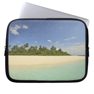 Baughagello Island, South Huvadhoo Atoll, 2 Laptop Sleeve