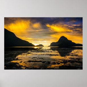 Bay Of El Nido Sunset Poster