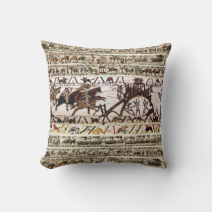 BAYEUX TAPESTRY SIEGE OF DINAN ,ATTACK TO CASTLE CUSHION