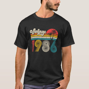 Bday Gift 40 Year Old Classic Birthday Born in T-Shirt