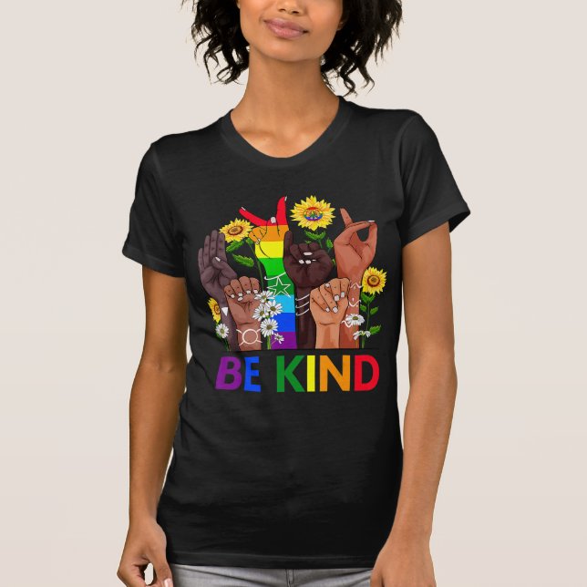 Be Kind Sign Language Hand Talking LGBTQ Gay Les P T-Shirt (Front)