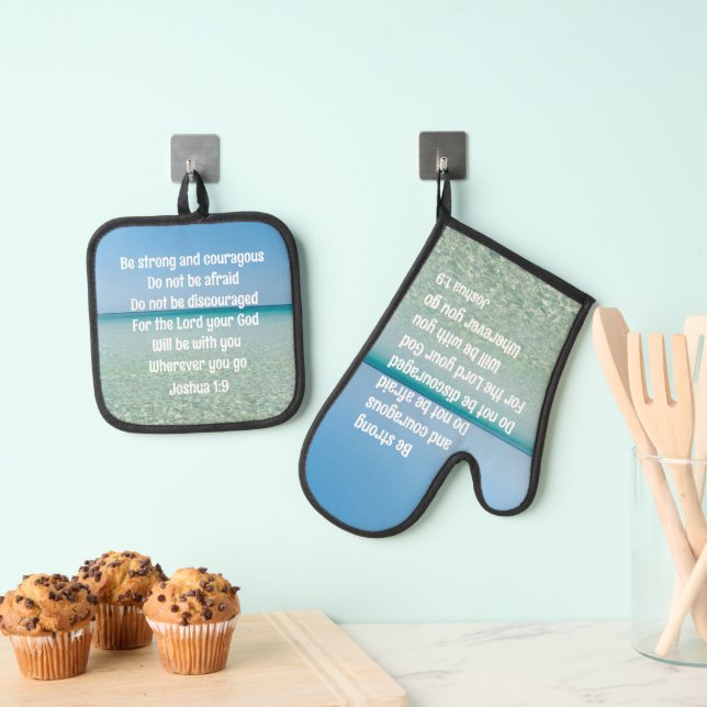 Be Strong Inspirational Bible Verse Beach Oven Mitt & Pot Holder Set (Insitu(Hanging))