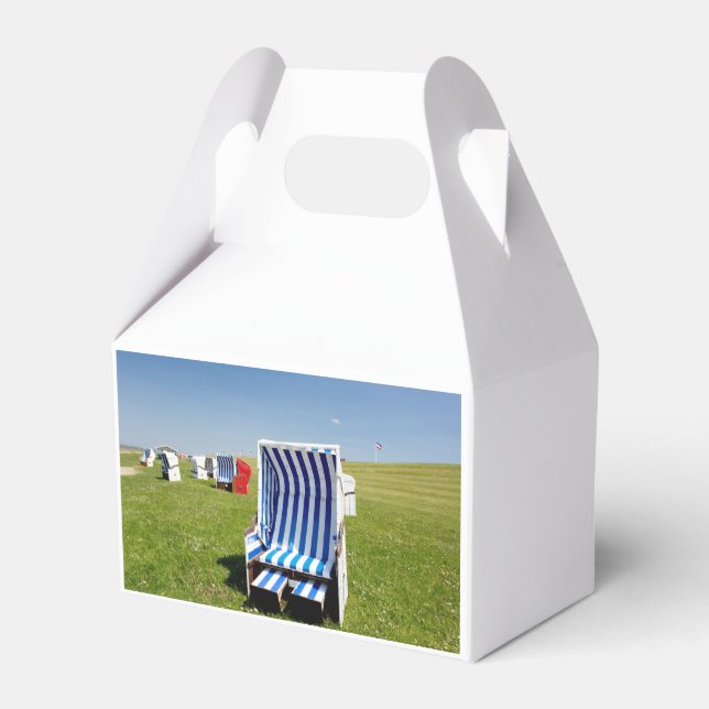 Beach chairs at the North Sea Favour Box (Back Side)