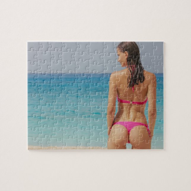BEACH GIRL G-STRING BIKINI JIGSAW PUZZLE (Horizontal)