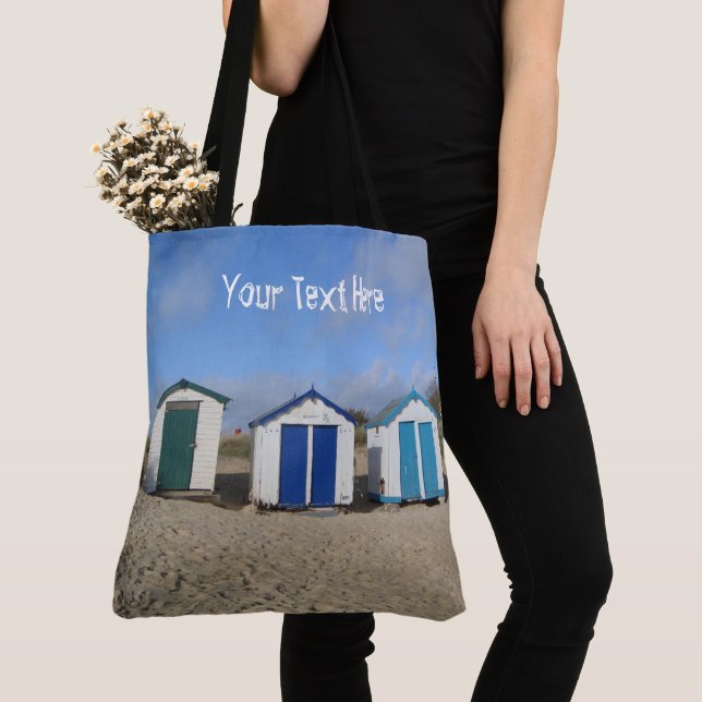 Beach huts blue skies sand english seaside beach tote bag (Close Up)