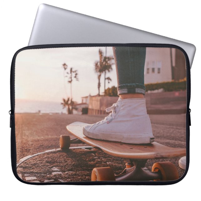 beach skating laptop sleeve (Front)