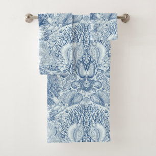 Beach treasures in blue bath towel set