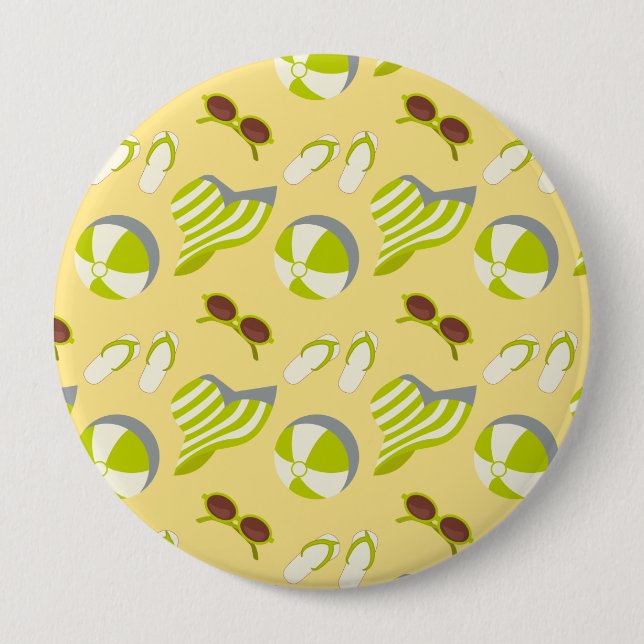 Beach vacay pattern with sunglasses and sun hat  10 cm round badge (Front)