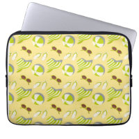 Beach vacay pattern with sunglasses and sun hat