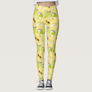 Beach vacay pattern with sunglasses and sun hat leggings
