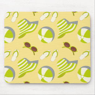 Beach vacay pattern with sunglasses and sun hat mouse pad