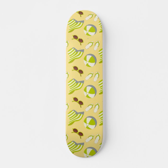 Beach vacay pattern with sunglasses and sun hat  skateboard (Front)