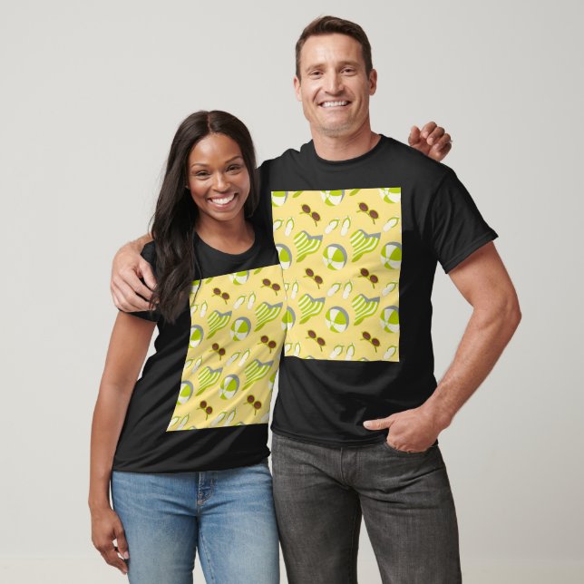 Beach vacay pattern with sunglasses and sun hat  T-Shirt (Unisex)