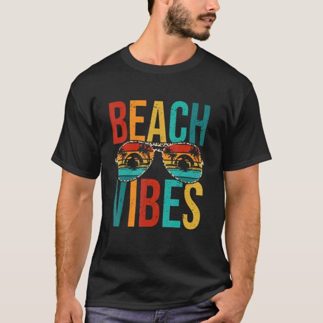 Beach Vibes Retro Summer Sunglasses Happy Last Day T-Shirt (Front)