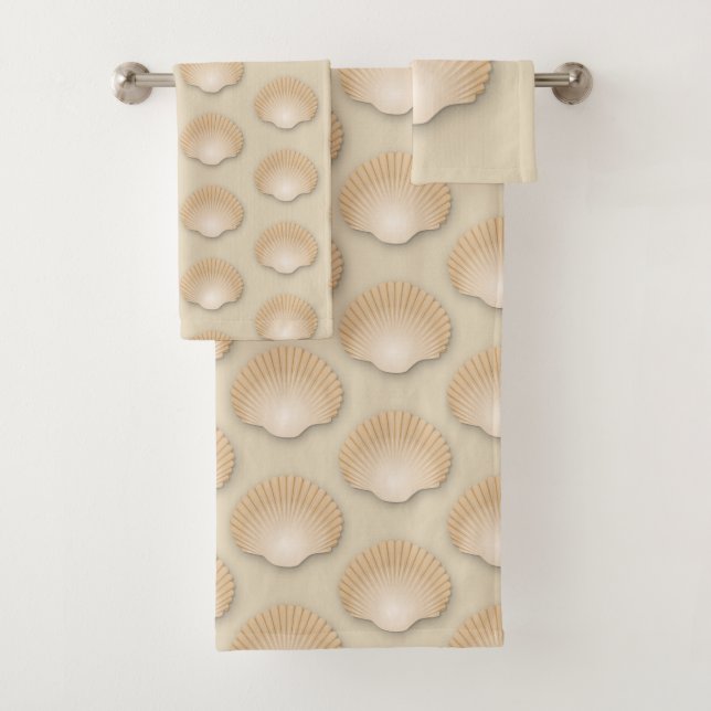 Beachy Neutral Tan Seashells Bath Towel Set (Insitu)