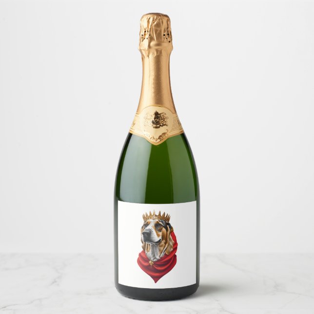 Beagle Dog in a Crown   Sparkling Wine Label (Front)