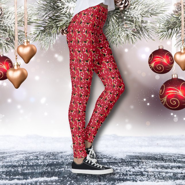 Beagle Dogs wearing Santa Hats Christmas Leggings (Beagle dogs wearing Santa Hats Christmas theme leggings)