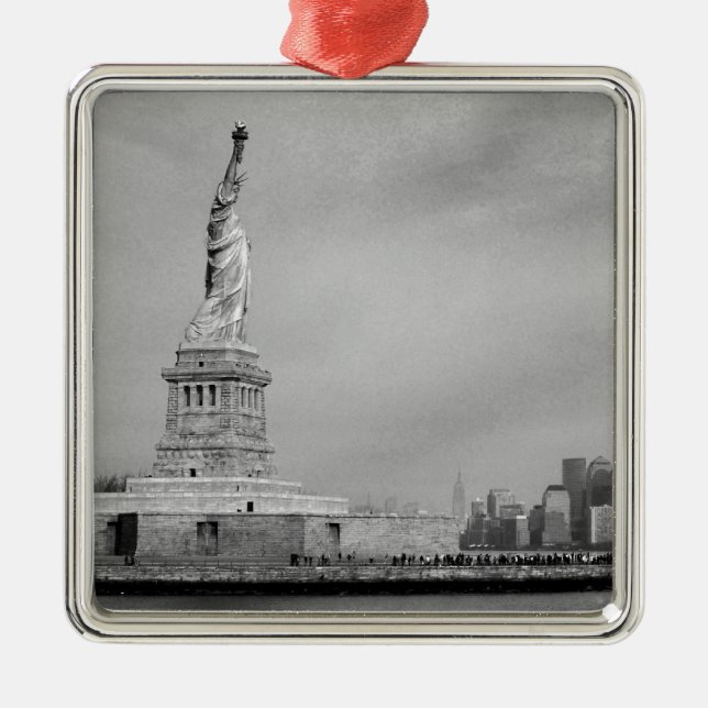 Beatiful NYC Metal Ornament (Front)