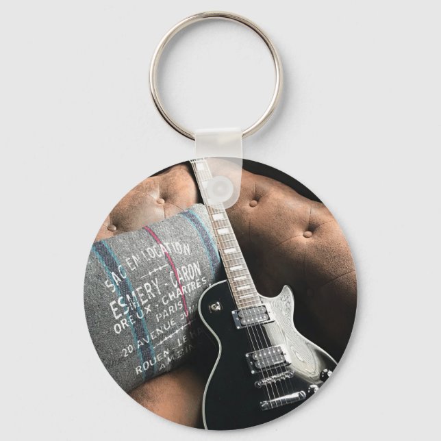 Beautiful Acoustic Guitar Key Ring (Front)