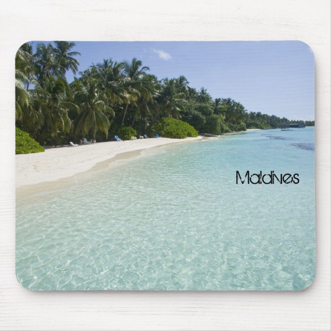 Beautiful beach in maldives mouse pad (Front)