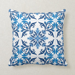 💙 Beautiful blue Azulejos, Medium tile size Cushion