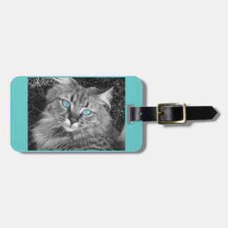 Beautiful Blue Eyed Cat Luggage Tag