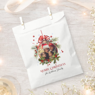 Beautiful Christmas Bauble Frame Family Holidays Favour Bag