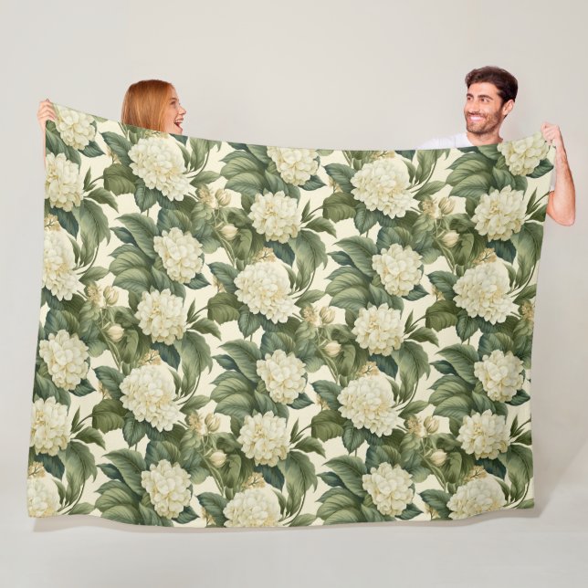 Beautiful classic white floral pattern fleece blanket (In Situ)