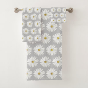 Beautiful Daisy Flower Pattern on Light Grey Bath Towel Set