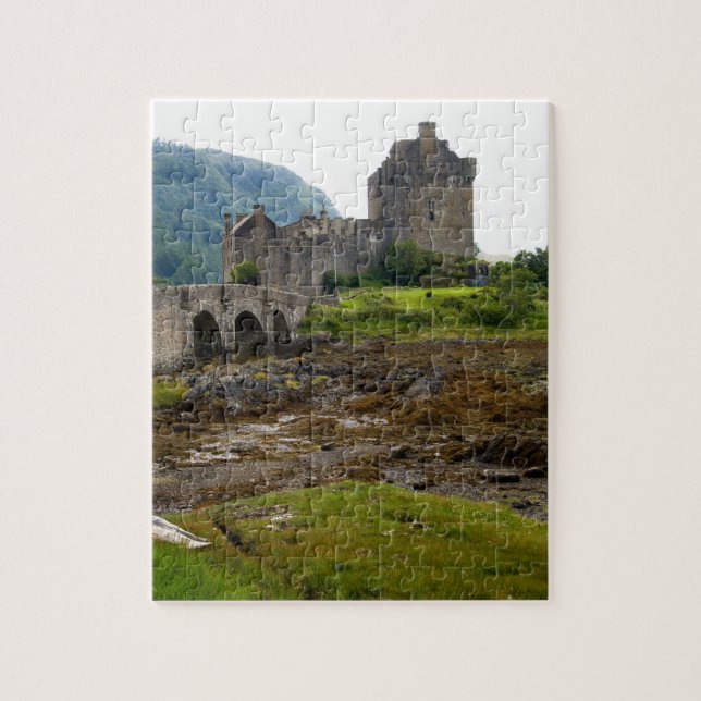 Beautiful Eileen Donan Castle in Western Dornie 2 Jigsaw Puzzle (Vertical)