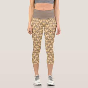 Beautiful ethnic Damascus pattern pointillism Capri Leggings