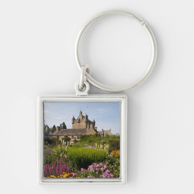 Beautiful gardens and famous castle in Scotland Key Ring (Front)