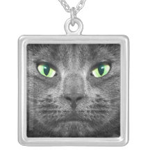 Beautiful George gray cat necklace