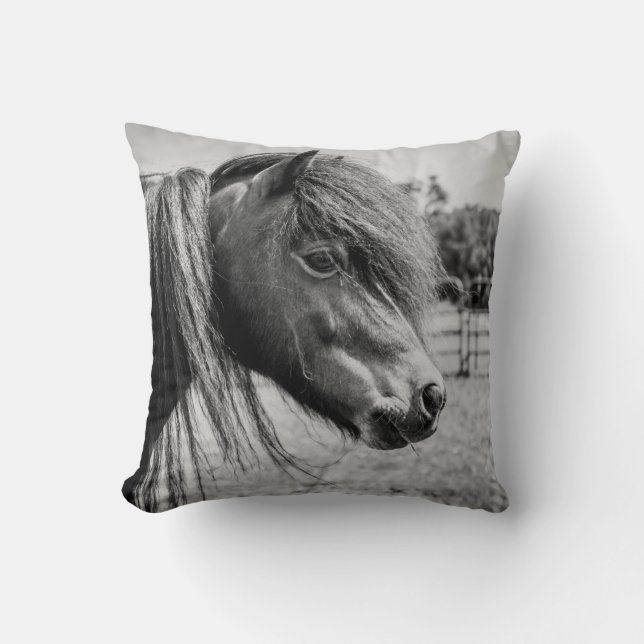 BEAUTIFUL HORSE CUSHION (Front)
