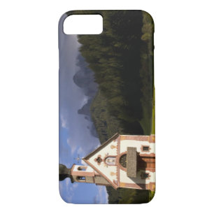 Beautiful isolated lonely church called Rainui iPhone 8/7 Case