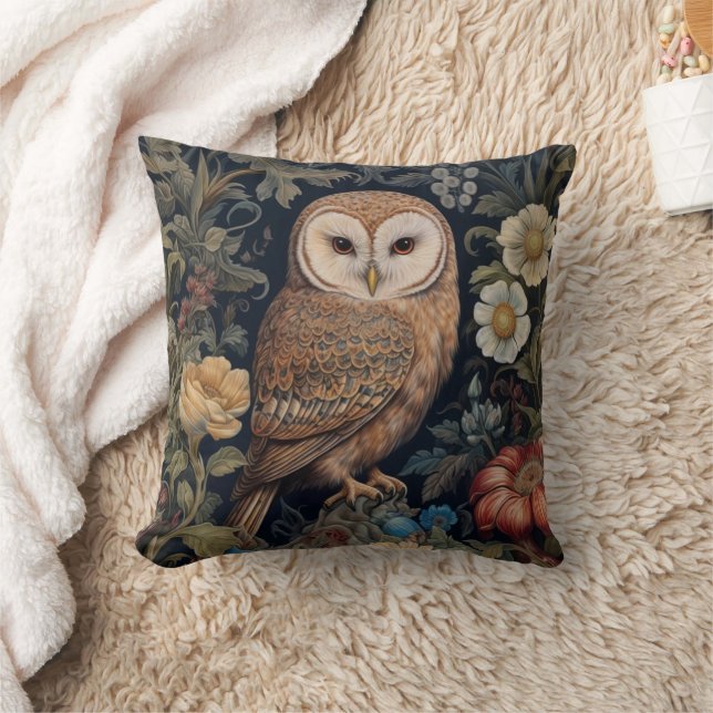 Beautiful owl in the garden art nouveau style cushion (Blanket)