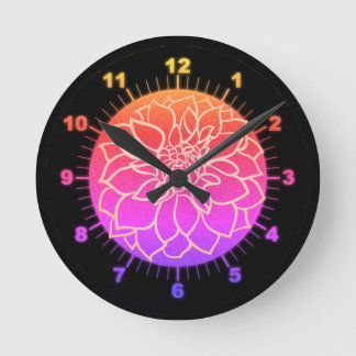 Beautiful pink Dahlia   Round Clock