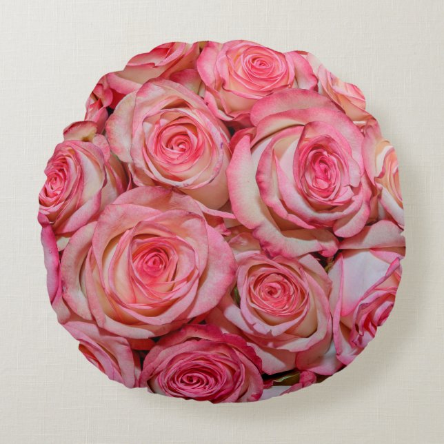 Beautiful pink roses round cushion (Front)
