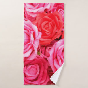 Beautiful red and pink roses bath towel