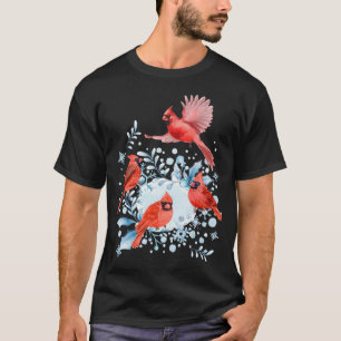 Beautiful Red Cardinal Birds Winter Scene Christma T-Shirt