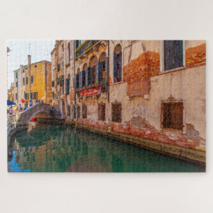 Beautiful scenic view of a palace in Venice, Italy Jigsaw Puzzle