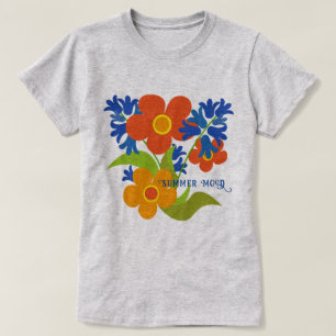 Beautiful simple summer floral design T-Shirt