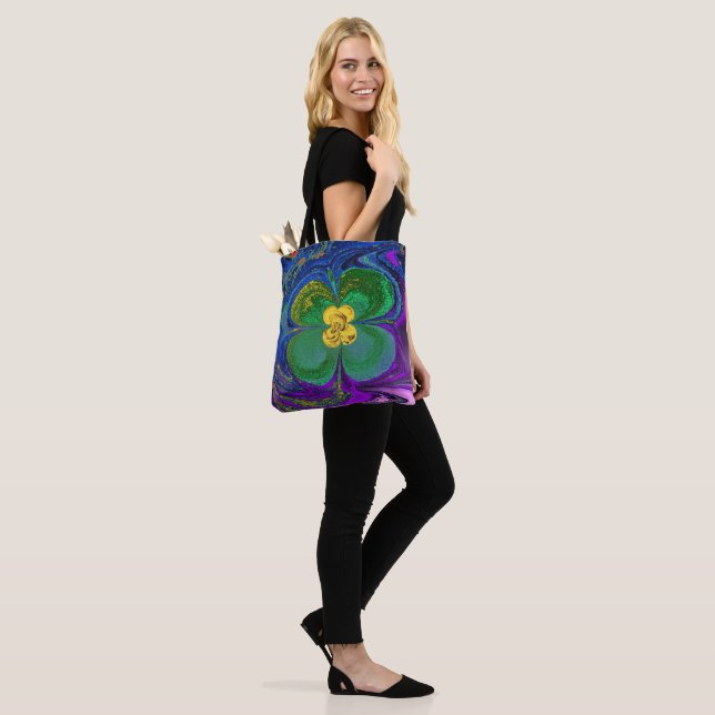 Beautiful Tote (On Model)