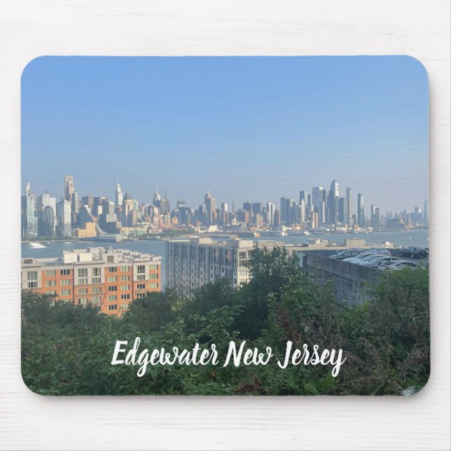 Beautiful view of Hudson River mouse pad (Front)